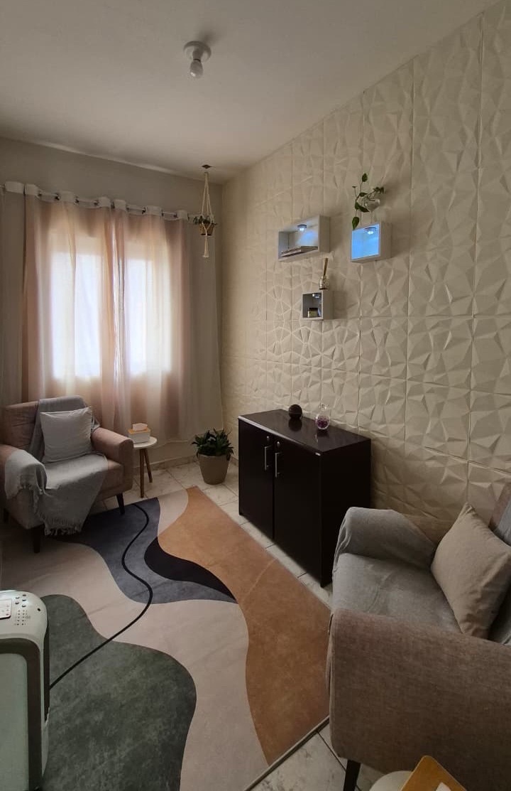 Gabrielle Coli de Oliveira, Psicóloga